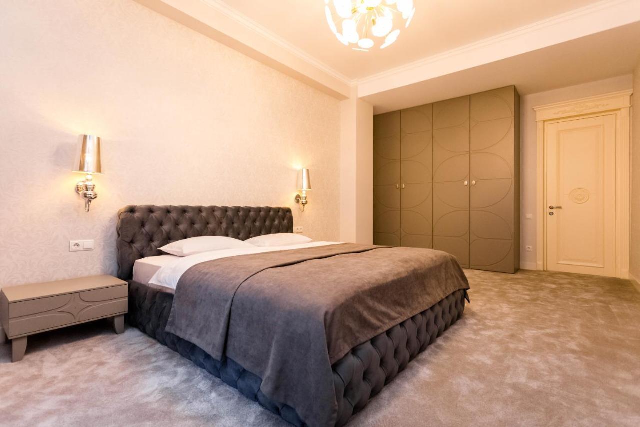 The Grand Apartment Tbilisi Esterno foto
