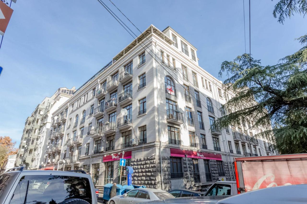 The Grand Apartment Tbilisi Esterno foto