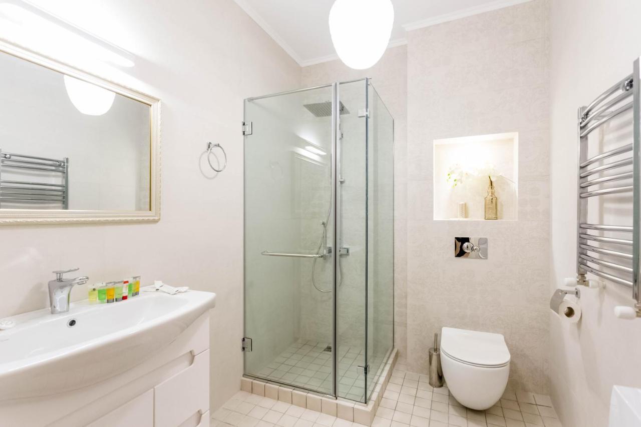 The Grand Apartment Tbilisi Esterno foto